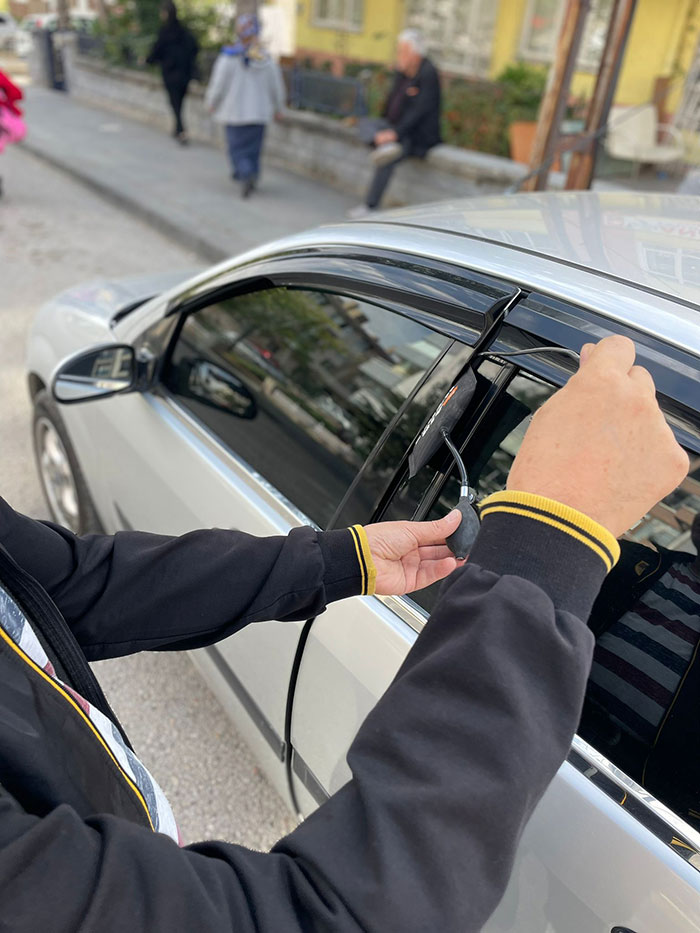 Şarkikaraağaç Oto Kilitçisi